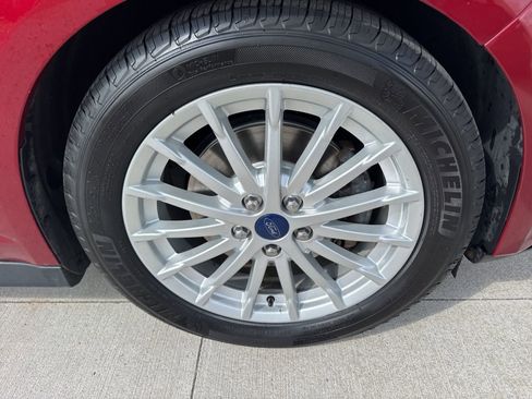 Used 2014 Ford C-MAX Energi SEL w/ Equipment Group 303A image 16