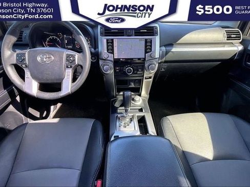 Used 2022 Toyota 4Runner SR5 Premium w/ Moonroof Package AWD/4WD image 11