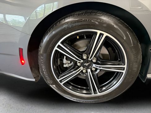Used 2024 Ford Mustang Coupe RWD image 28
