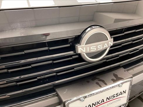 Certified 2025 Nissan Kicks S image 25