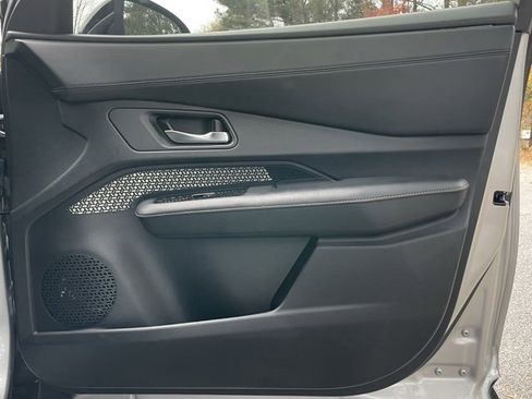 Used 2023 Nissan Ariya FWD image 19