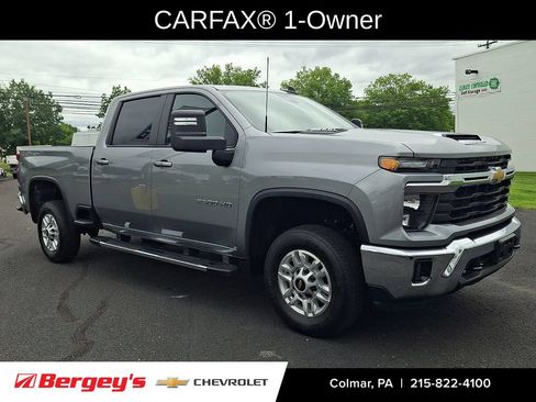 Used 2025 Chevrolet Silverado 2500 LT w/ Convenience Package AWD/4WD image 3