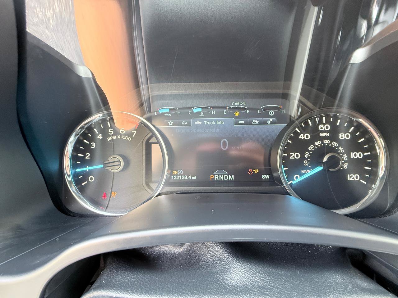 Used 2019 Ford F150 Lariat w/ Equipment Group 502A Luxury AWD/4WD image 15