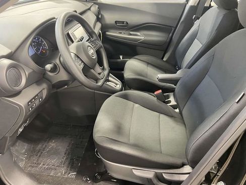 New 2025 Nissan Kicks Play S image 6