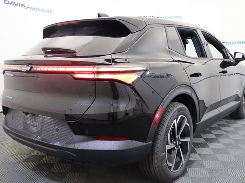 New 2026 Chevrolet Equinox EV LT image 5