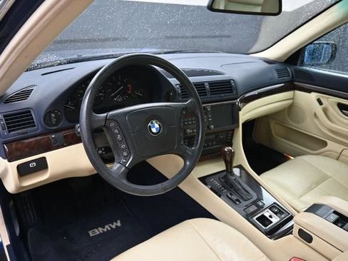 Used 2001 BMW 740i RWD image 15