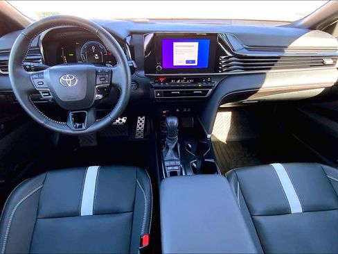 Certified 2025 Toyota Camry SE image 12