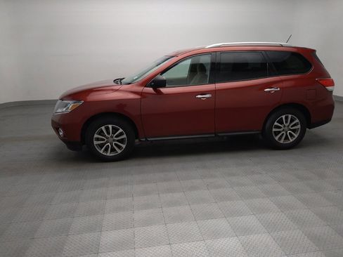 Used 2015 Nissan Pathfinder SV FWD image 2