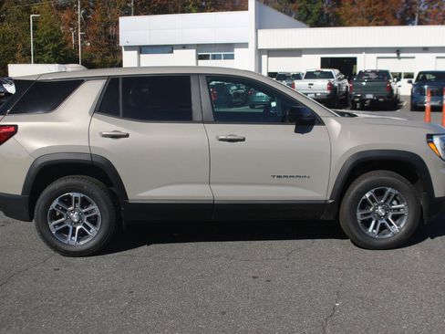 New 2026 GMC Terrain Elevation w/ Technology Package II image 8