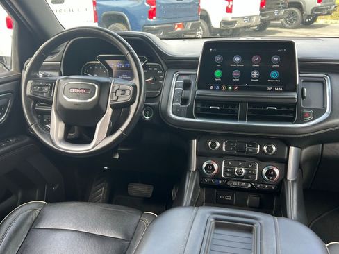 Used 2021 GMC Yukon XL SLT AWD/4WD image 21