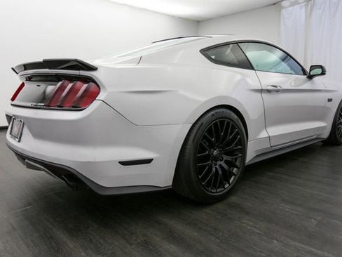 Used 2017 Ford Mustang GT Premium w/ GT Performance Package RWD image 26