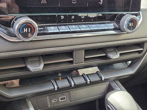 Certified 2023 Chevrolet Colorado LT w/ LT Convenience Package image 22