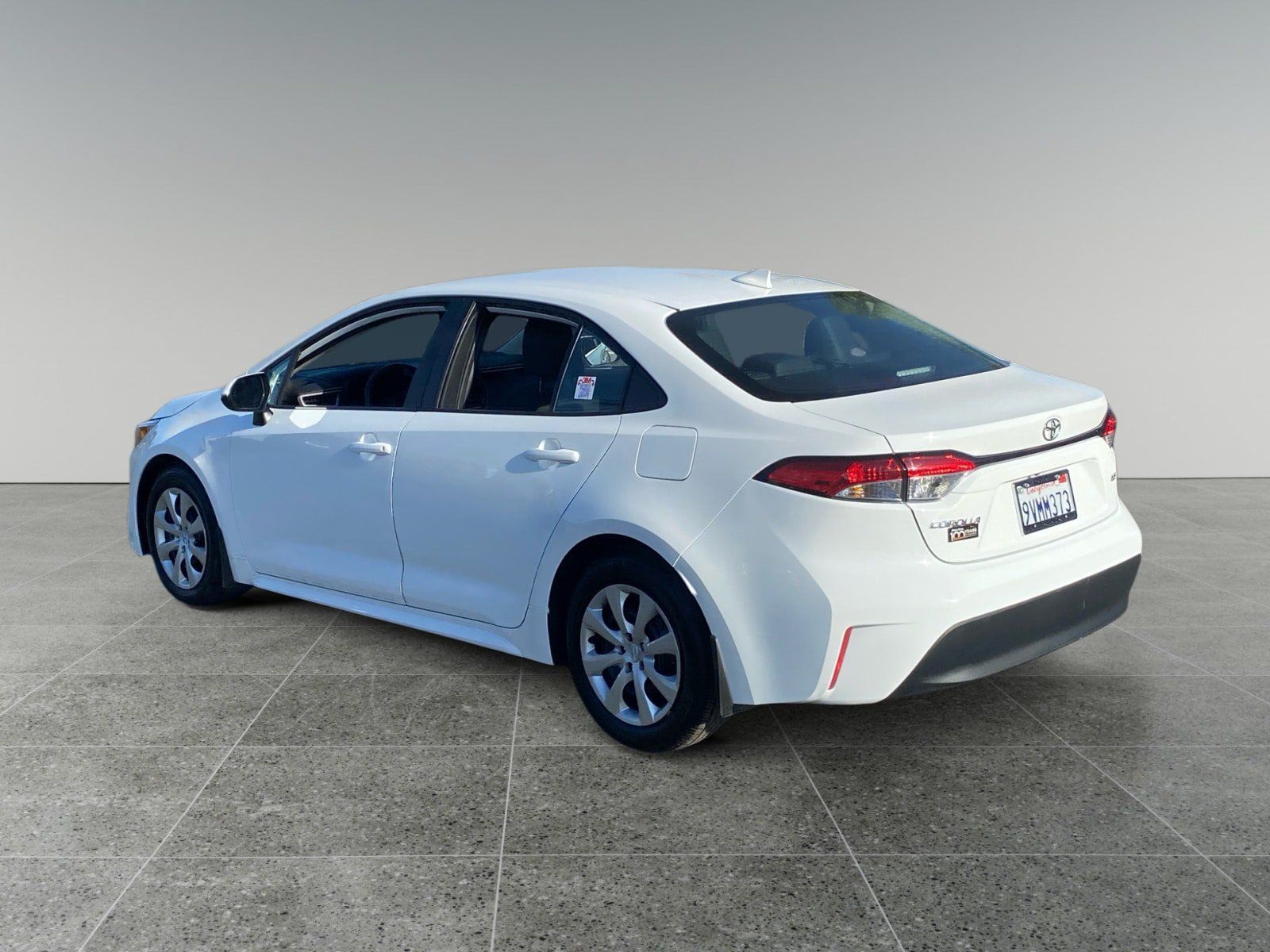 Used 2026 Toyota Corolla LE FWD image 3