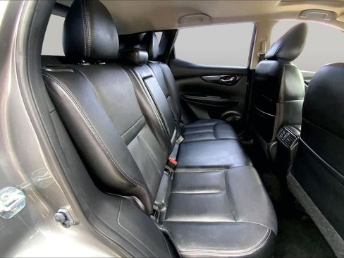 Used 2018 Nissan Rogue Sport SL w/ SL Premium Package FWD image 21