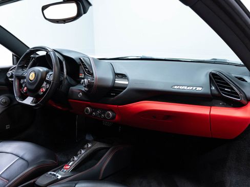 Used 2016 Ferrari 488 GTB RWD image 39