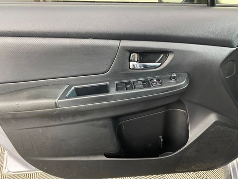 Used 2014 Subaru Crosstrek 2.0i Limited w/ Popular Package #2 image 11