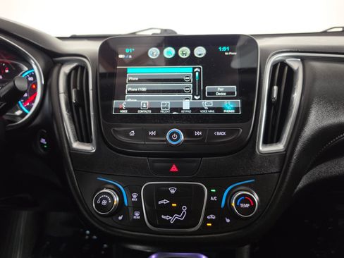 Used 2018 Chevrolet Malibu LT w/ Leather Package FWD image 26