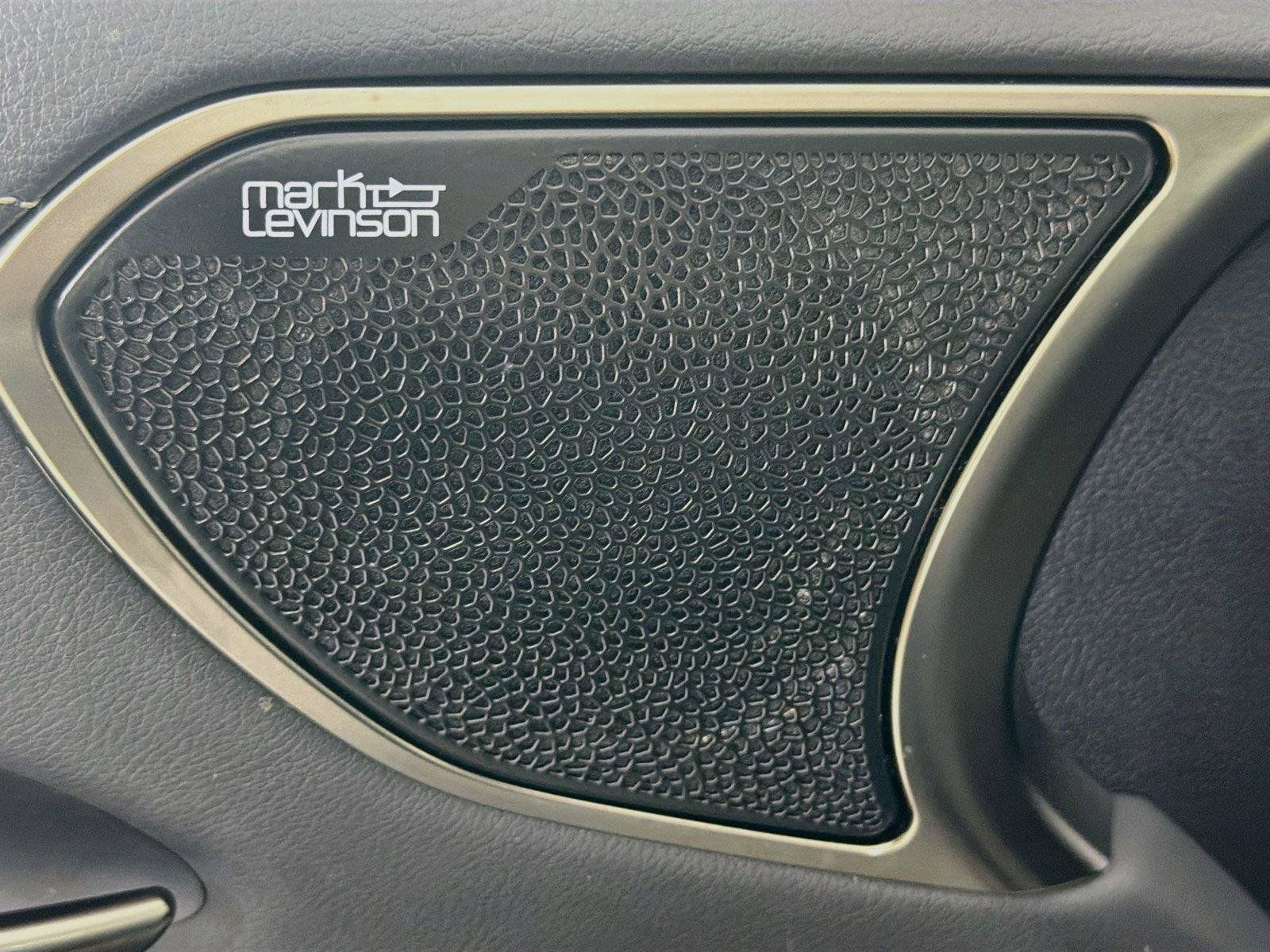 Used 2023 Lexus ES 300h Ultra Luxury w/ Accessory Package (Z2) FWD image 19