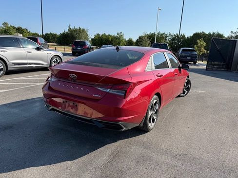 Certified 2022 Hyundai Elantra Limited FWD image 4