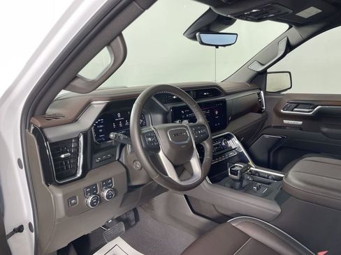 Used 2024 GMC Sierra 1500 Denali w/ Technology Package image 10
