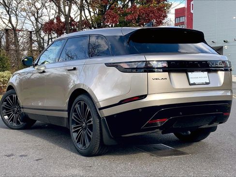 New 2026 Land Rover Range Rover Velar Dynamic SE image 12
