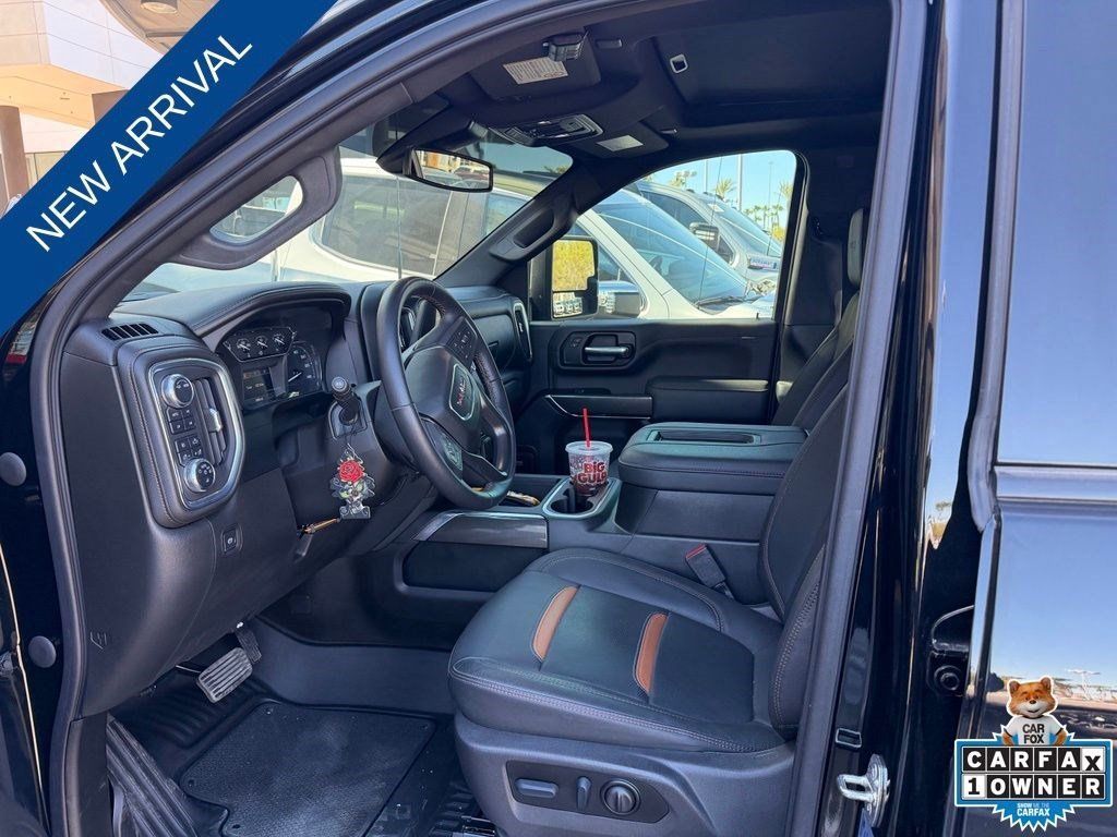 Used 2022 GMC Sierra 2500 AT4 w/ AT4 Preferred Package AWD/4WD image 8