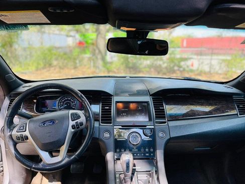 Used 2013 Ford Taurus Limited image 14