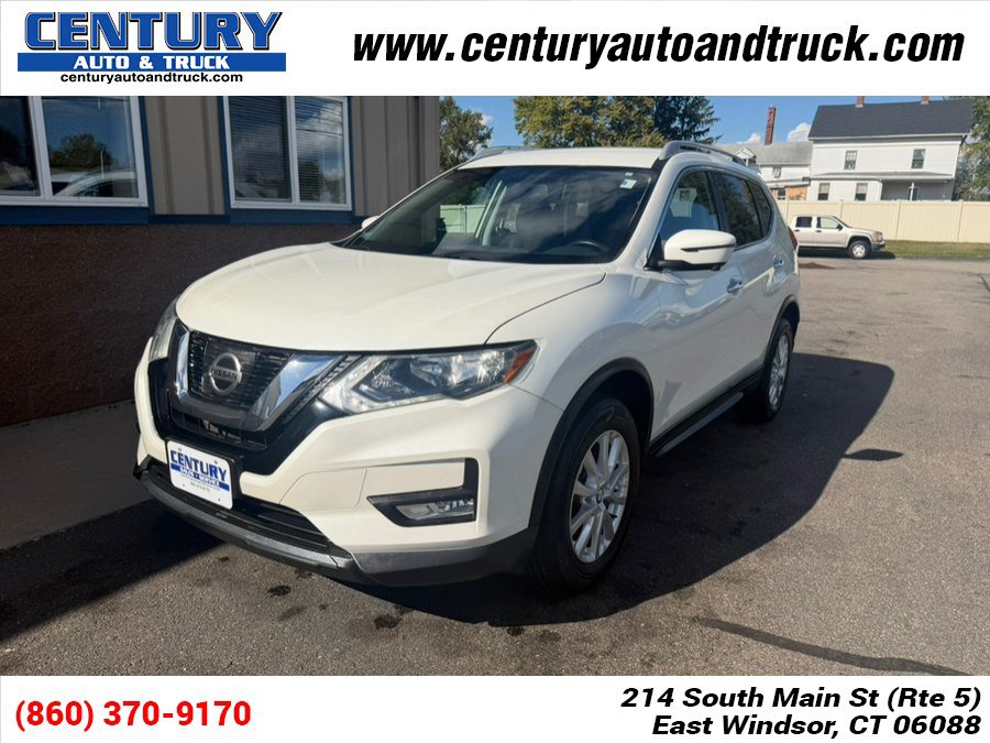 Used 2017 Nissan Rogue SV w/ SV Premium Package AWD/4WD image 1
