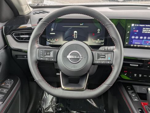 New 2026 Nissan Kicks SV image 18