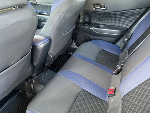 Used 2022 Toyota C-HR XLE FWD image 12