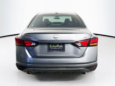 Used 2024 Nissan Altima 2.5 SL FWD image 7