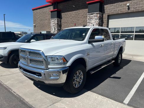 Used 2014 RAM 2500 Laramie w/ Convenience Group AWD/4WD image 7