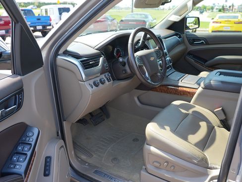 Used 2017 Chevrolet Tahoe Premier AWD/4WD image 13