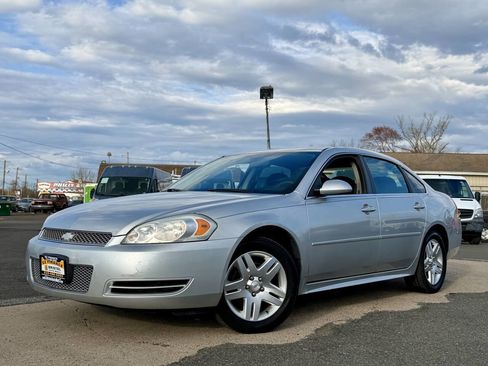Used 2013 Chevrolet Impala LT w/ LT Sunroof Package FWD image 26