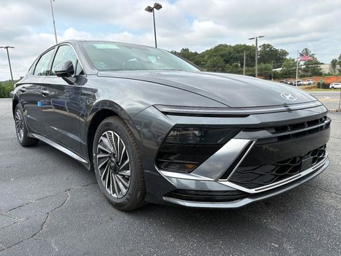 New 2026 Hyundai Sonata SEL FWD image 3