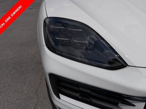 Used 2024 Porsche Cayenne image 13