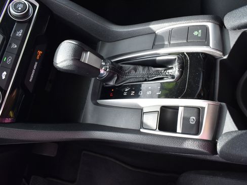 Certified 2017 Honda Civic EX image 26