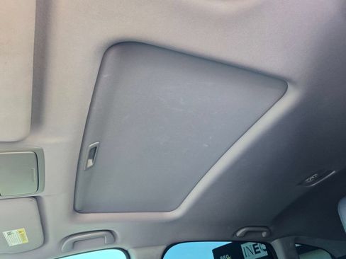 Used 2018 Honda CR-V Touring image 12