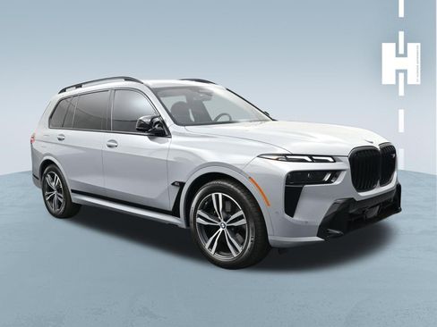 Used 2024 BMW X7 M60i AWD/4WD image 2