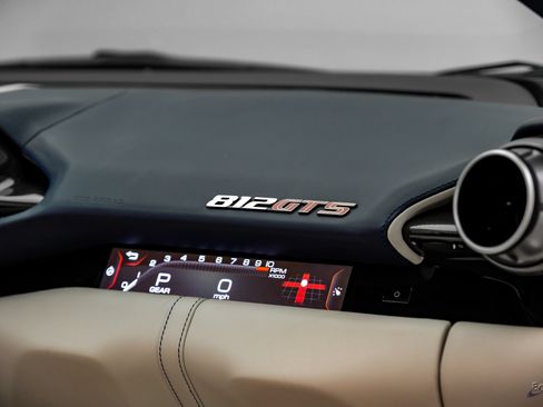 Used 2022 Ferrari 812 GTS RWD image 86