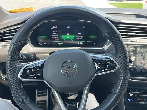 Used 2024 Volkswagen Tiguan SE R-Line AWD/4WD image 13