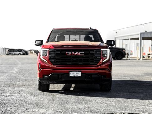 Certified 2023 GMC Sierra 1500 Elevation w/ Elevation Premium Package image 2