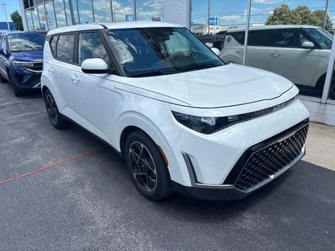 Certified 2023 Kia Soul EX FWD image 1