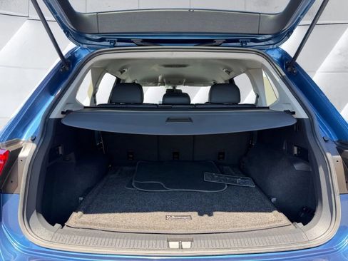 Used 2019 Volkswagen Tiguan SE AWD/4WD image 19