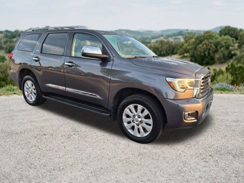 Used 2020 Toyota Sequoia Platinum AWD/4WD image 1