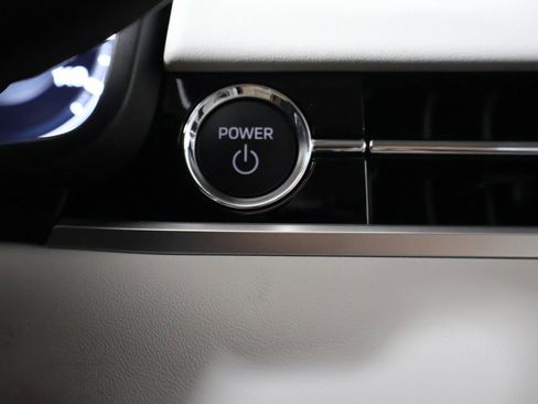 New 2025 Mitsubishi Outlander SEL image 45