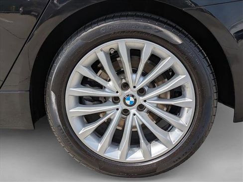 Used 2023 BMW 530i xDrive w/ Premium Package AWD/4WD image 25