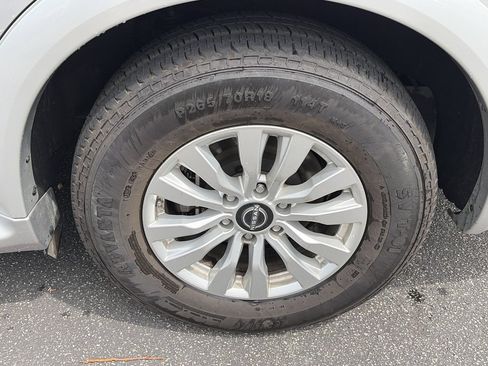 Used 2024 Nissan Armada SV AWD/4WD image 9