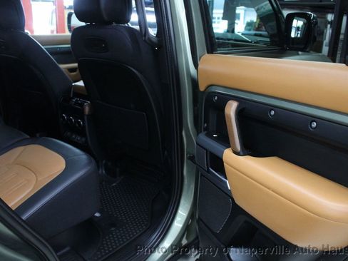 Used 2022 Land Rover Defender 110 X AWD/4WD image 40