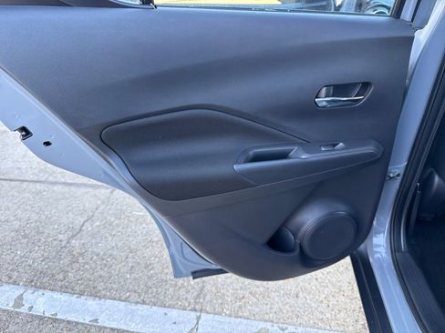 Used 2021 Nissan Kicks SV image 25